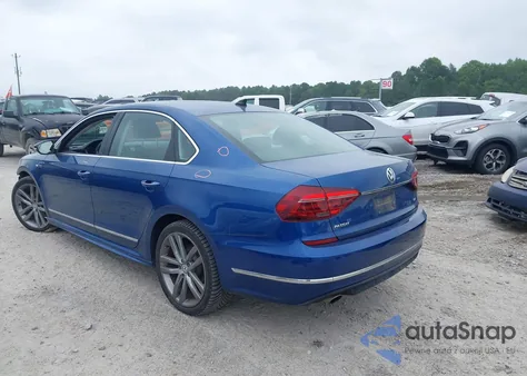 2017 Volkswagen Passat R-Line z USA, uszkodzony, nr VIN 1VWDT7A38HC038206
